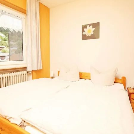 Spacious In In Nature Park بيت للعطل